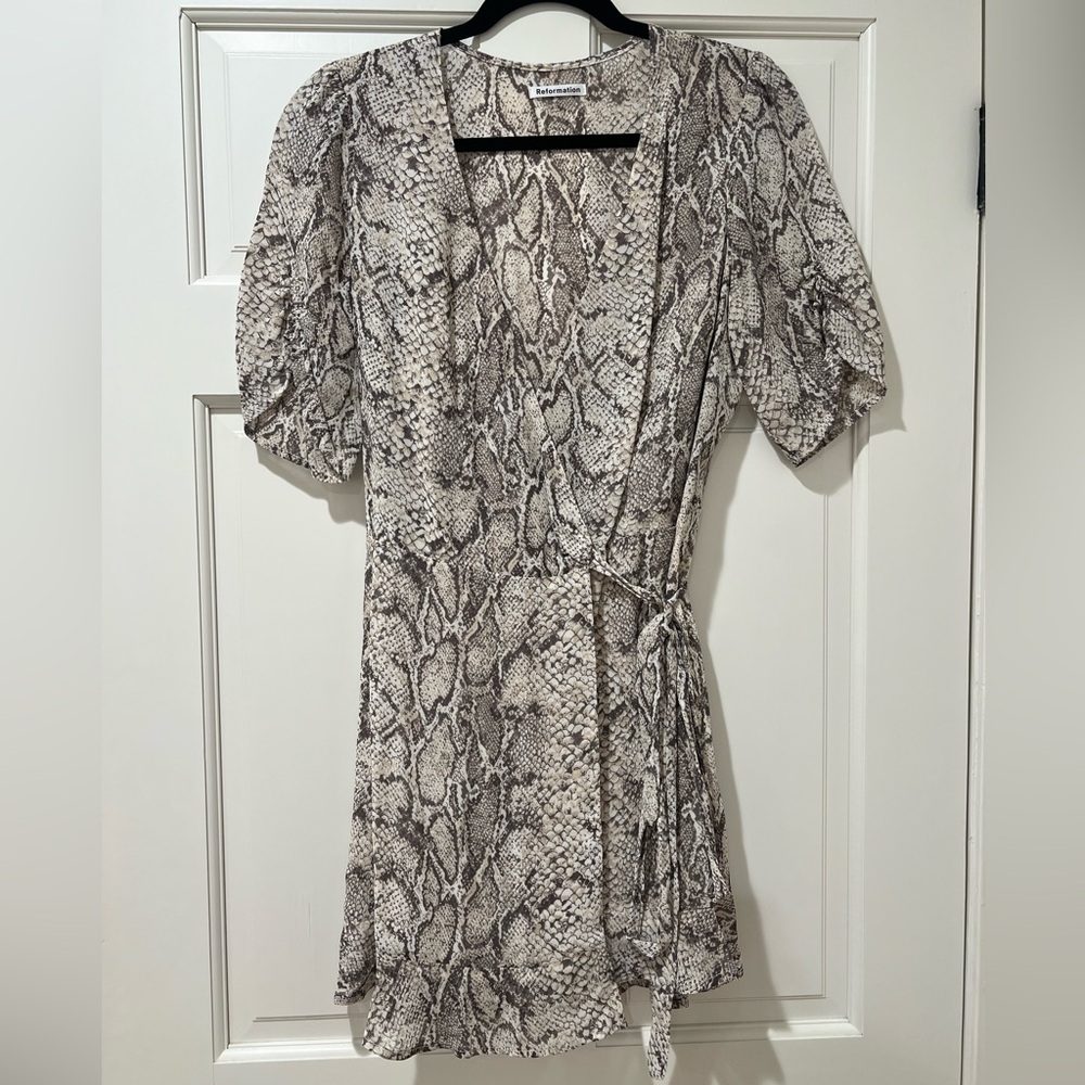 Reformation Gray and White Puff Sleeve Wrap Midi Dress